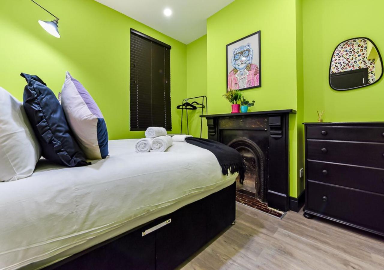 Bright & Colourful House - Best For A Large Groups London Ngoại thất bức ảnh